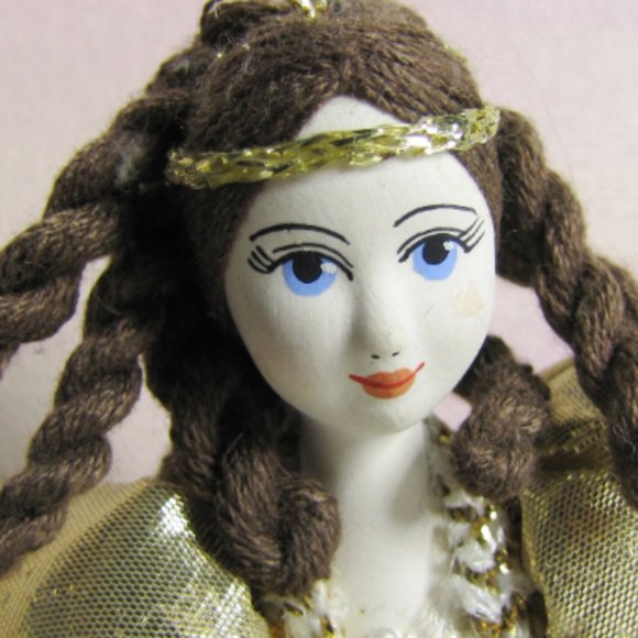 CHRISTMAS TREE DECORATION: OOAK vintage Handmade and Hand painted Doll - Picture 2 of 7